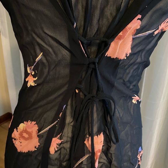 Vintage 90’s floral collared midi dress with button front - Picture 4 of 5